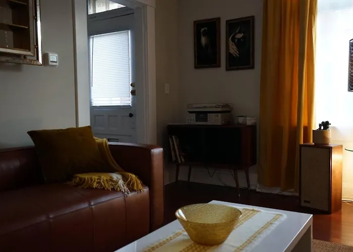 Cute Charming Vintage Townhome In German Village *
