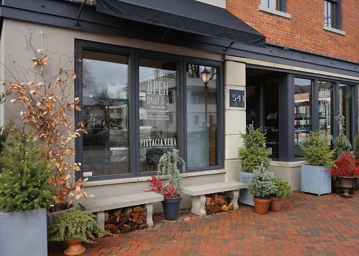 Cute Charming Vintage Townhome In German Village *